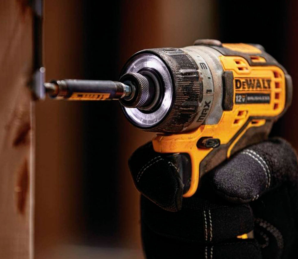 Шуруповерт аккумуляторный DEWALT DCF601D2 10.8В 2.0Ач photo 2