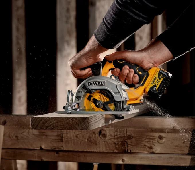 Fierăstrău circular cu acumulator (fără baterii) DEWALT DCS512N-XJ 140mm 12V-3