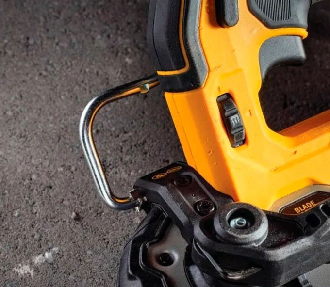Fierăstrău sabie cu acumulator (fără baterii) DEWALT DCS377NT-XJ 18V-3