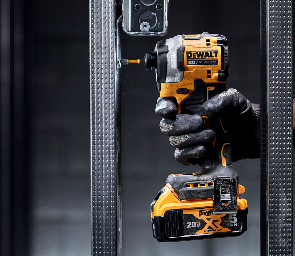 Mașină de înșurubat cu acumulator DEWALT DCF850P2T-QW 18V 5Ah photo 4