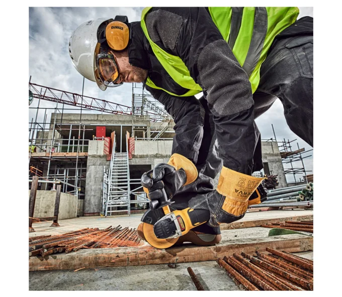 Угловая шлифмашина аккумуляторная (без аккумуляторов) DEWALT DCG405N-XJ 125мм 18В-6