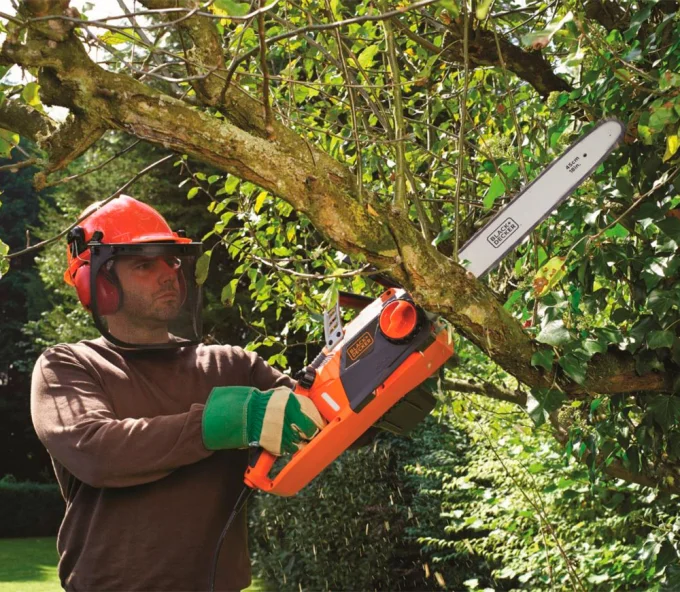 Цепная пила электрическая BLACK&DECKER CS2245-QS 2200вт 450мм-8