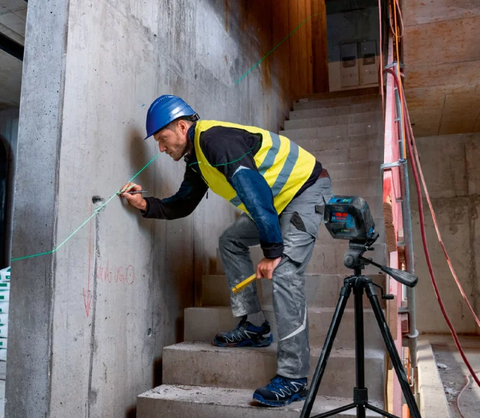 Лазерный уровень BOSCH GLL 2-15 G 2луча 15m-4