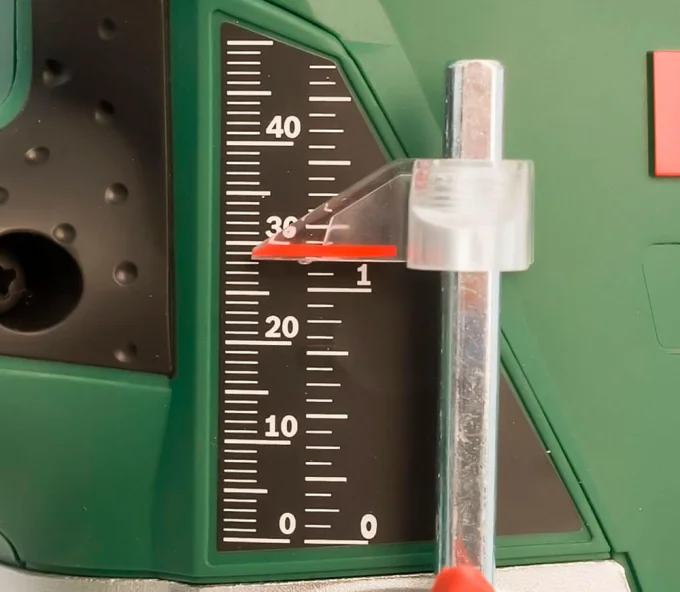 Фрезер BOSCH POF1200AE 1200вт-7