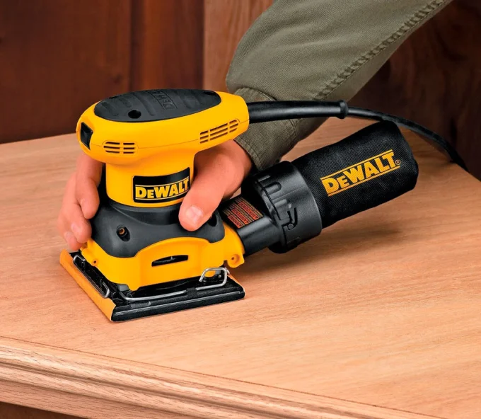 Шлифмашина вибрационная DEWALT D26441 230вт-8
