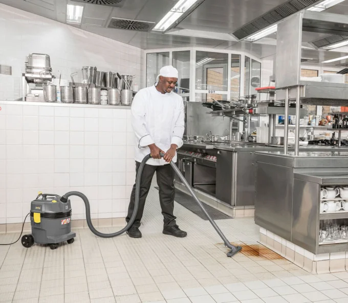 Пылесос промышленный KARCHER NT 22/1 Ap Te L 1300вт 255мбар 22л-5