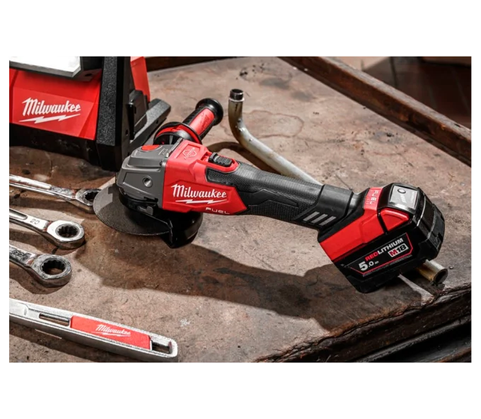 Угловая шлифмашина аккумуляторная MILWAUKEE M18FSAG125XB 125мм 18В 5Ач-5