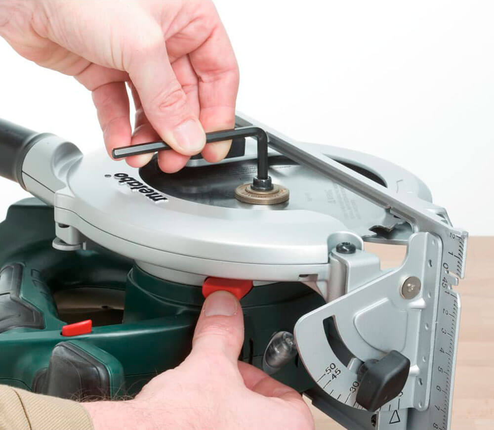 Fierăstrău circular cu acumulator (fără baterii) METABO KSA 18 LTX 165mm 18V photo 3