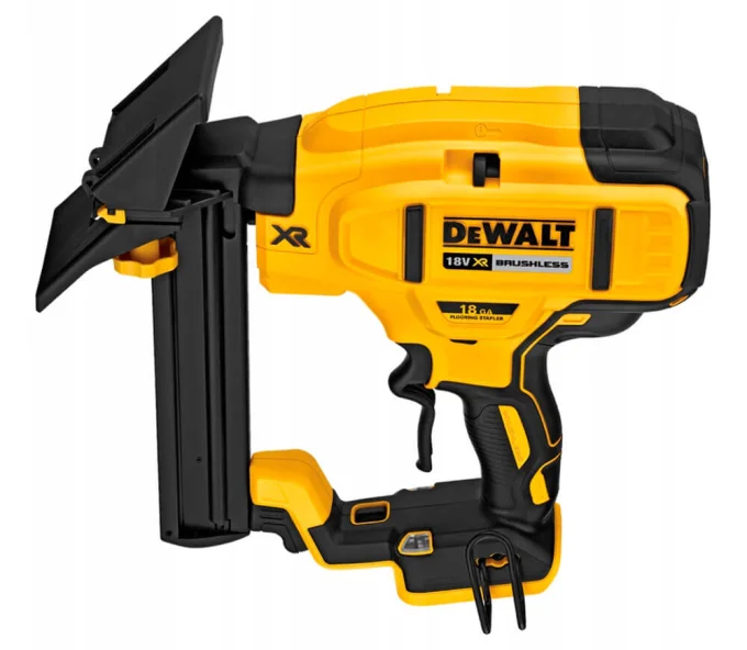 Pistol de bătut cuie cu acumulator (fără baterii) DEWALT DCN682N  18V-2