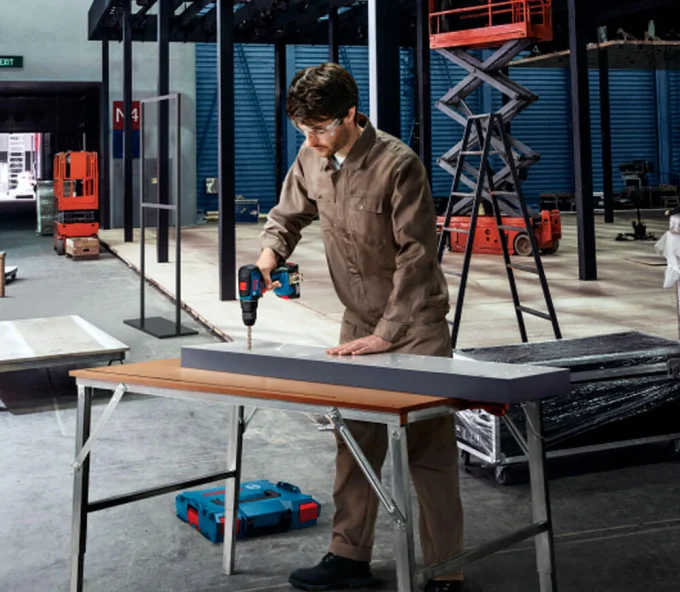 Шуруповерт аккумуляторный BOSCH GSR 18V-50-5