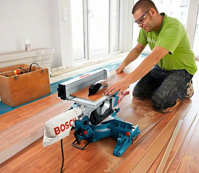 Торцовочная пила BOSCH GTM 12 JL (601B15001) 1800вт 305мм-6