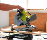 Торцовочная пила RYOBI EMS216L 1500вт 216мм-5