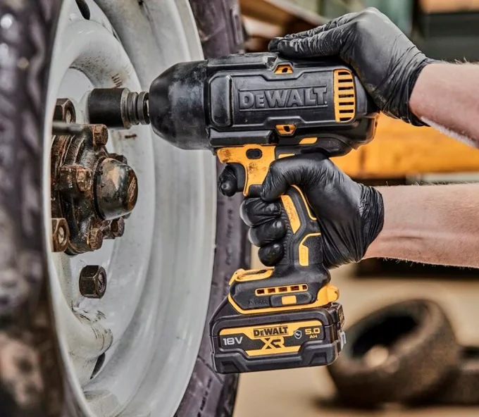 Гайковерт DEWALT DCF900P2T  1898Нм-6