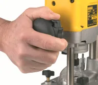 Фрезер DEWALT DW621 1100вт-8