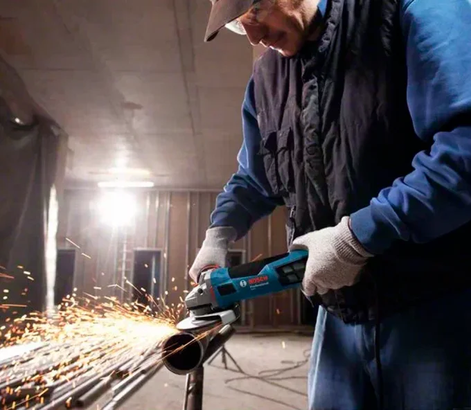 Угловая шлифмашина BOSCH GWS 19-125 CIE 1900вт 125мм-8