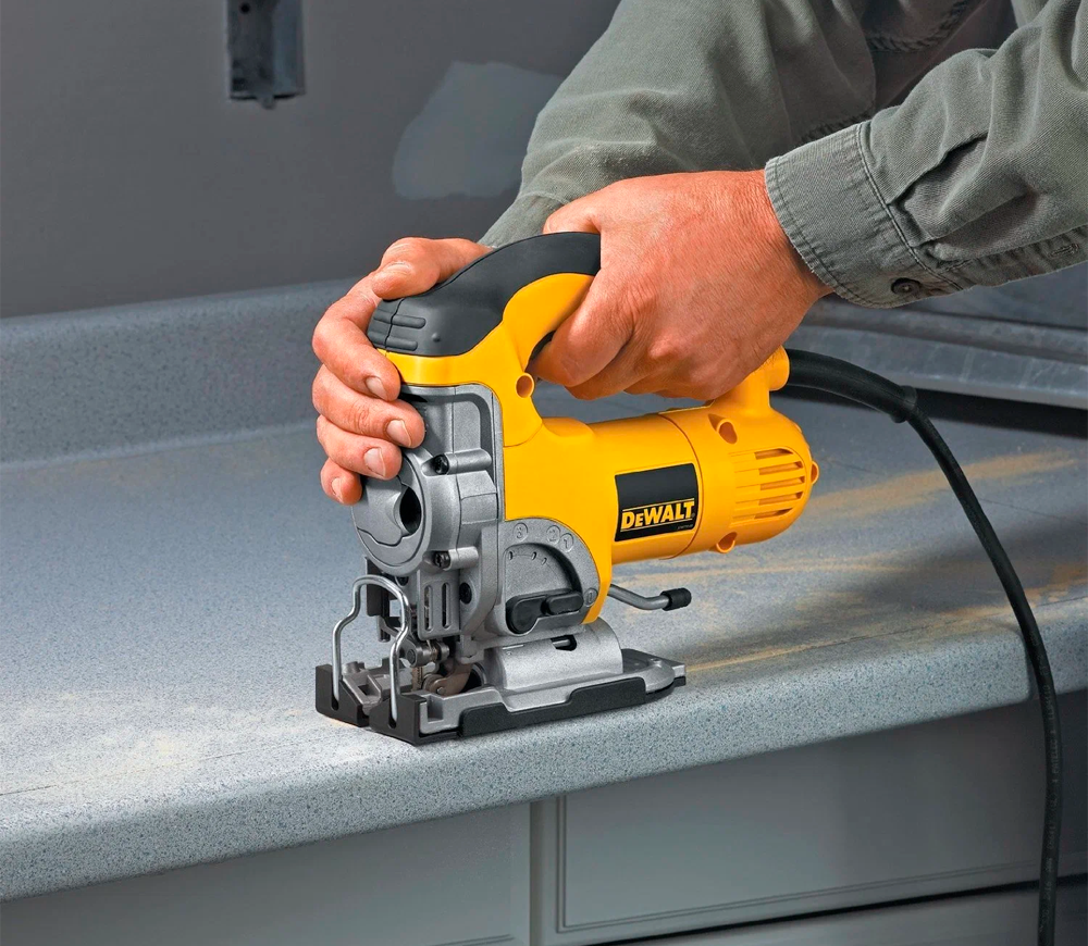 Fierăstrău pendular DEWALT DW331K 701w photo 5