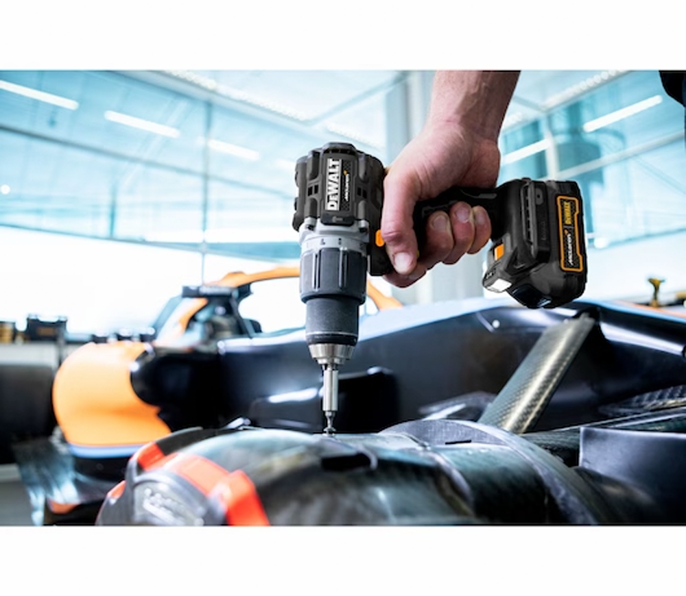 Mașină de înșurubat cu acumulator DEWALT Mclaren Limited Edition DCD85ME2GT 18V 1.7Ah photo 2