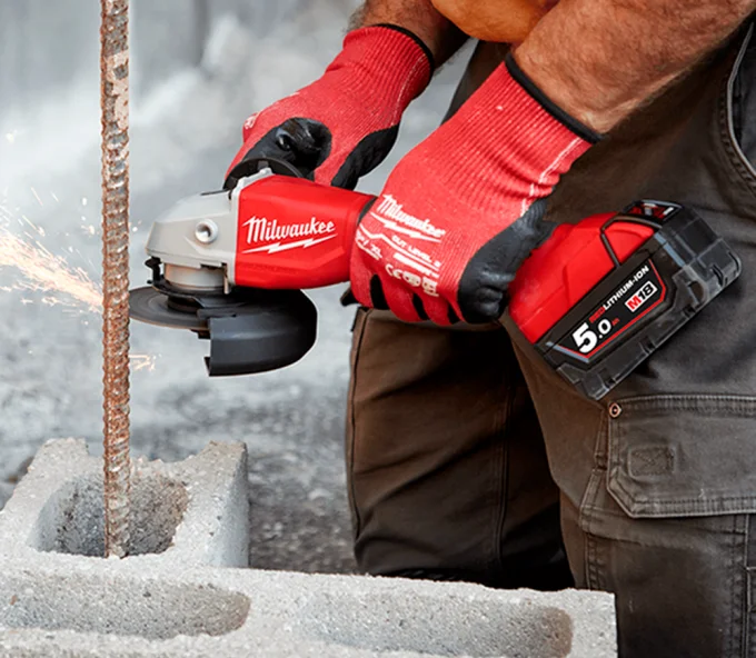 Угловая шлифмашина аккумуляторная (без аккумуляторов) MILWAUKEE M18 BLSAG125XPD-0 125мм 18В-5