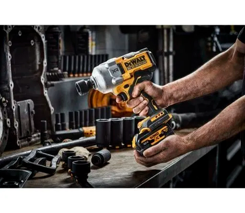 Гайковерт DEWALT DCF961N  2372Нм photo 3