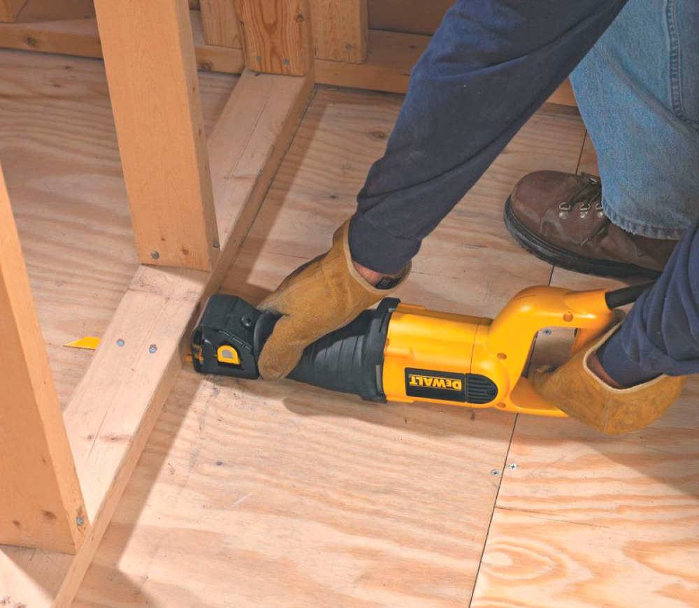 Сабельная пила DEWALT DWE305PK-QS 1100вт photo 5