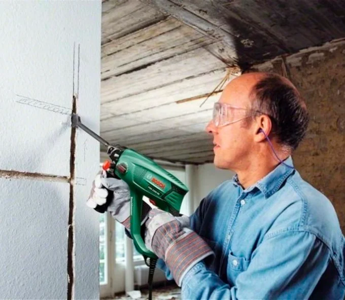 Перфоратор BOSCH PBH 2500 RE 600вт SDS-Plus-5