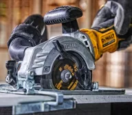 Fierăstrău circular cu acumulator (fără baterii) DEWALT DCS571NT 115mm 18V-5