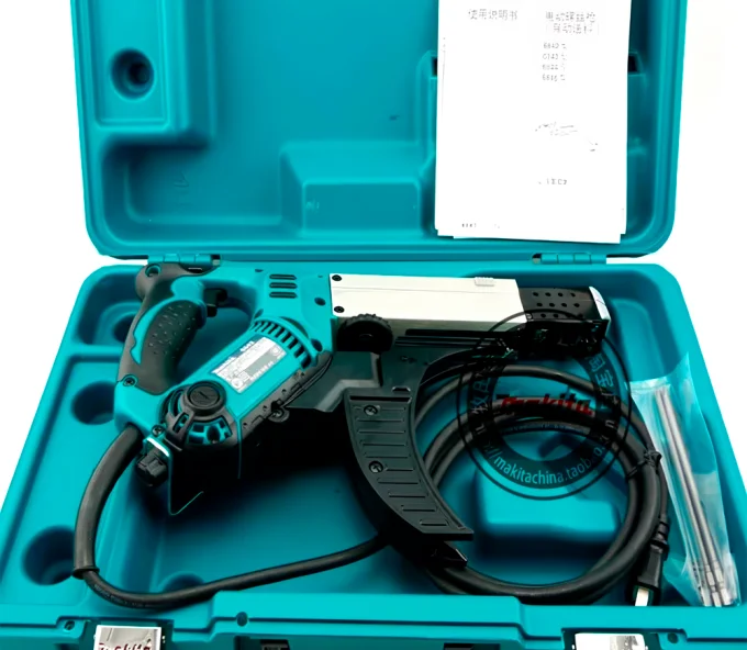 Шуруповёрт для гипсокартона MAKITA 6842 470вт-4