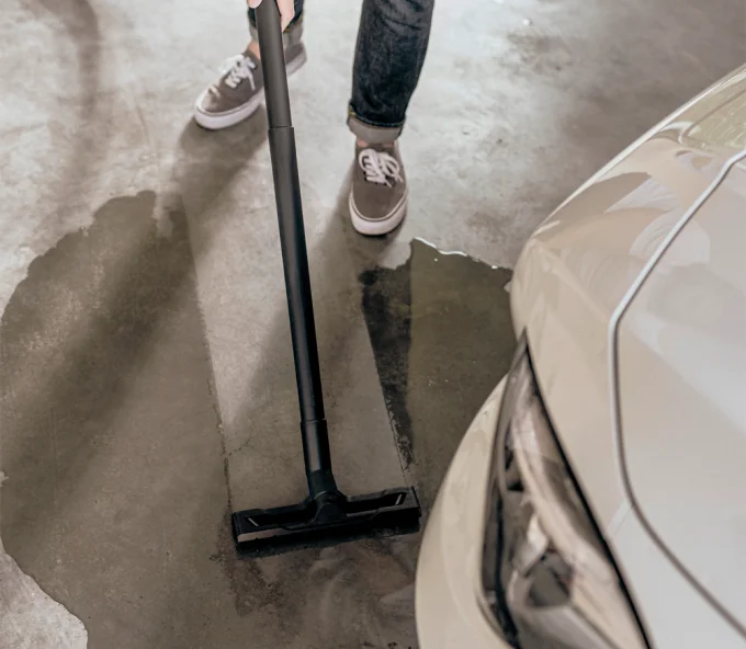Пылесос промышленный KARCHER WD 3 V-15/6/20 1000вт  15л-5
