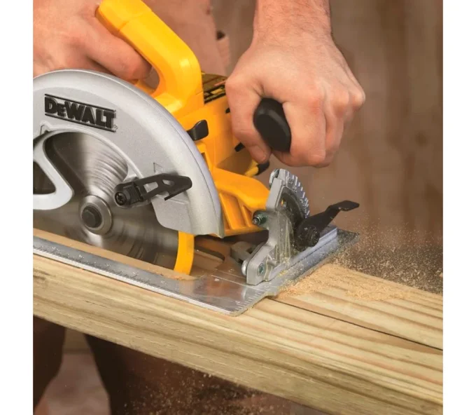 Дисковая пила DEWALT DWE575K 1600вт 190мм-7