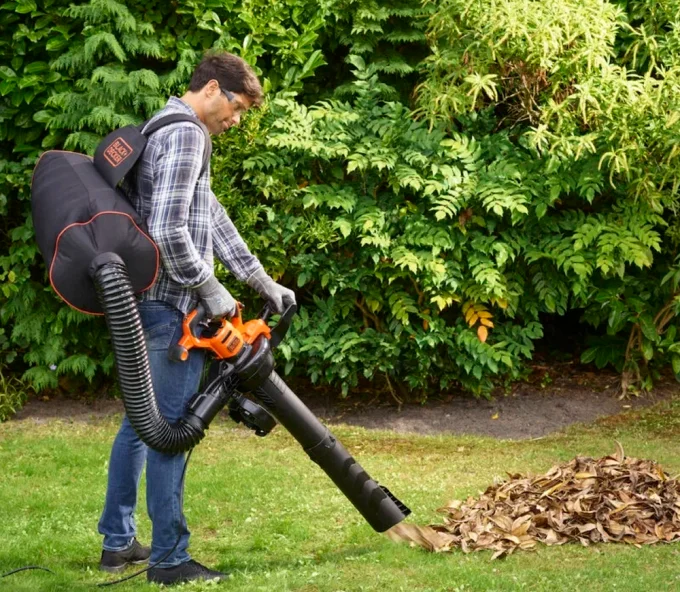 Suflanta electrica BLACK&DECKER BEBLV300-QS 3000w 15000l/min-2