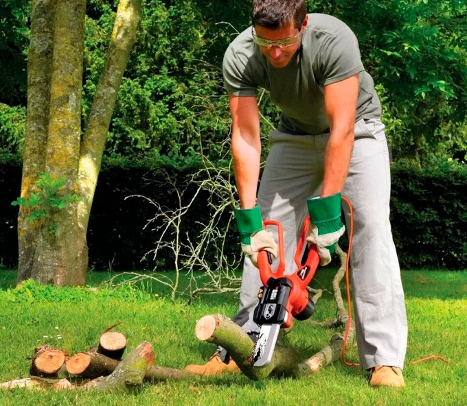 Fierăstrău cu lanț cu acumulator BLACK&DECKER GKC1000L 100mm 18V 2Ah-5
