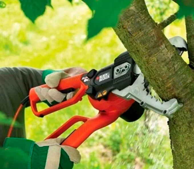 Fierăstrău cu lanț cu acumulator BLACK&DECKER GKC1000L 100mm 18V 2Ah-6