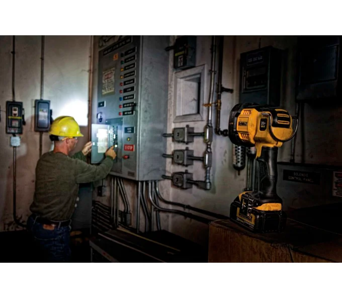 Фонарь строительный аккумуляторный (без АКБ) DEWALT DCL043-XJ 120/1000лм 18В-5