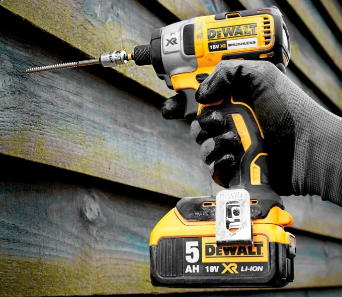 Набор аккумуляторных инструментов DEWALT DCK384P2T 18В 5Ач-6
