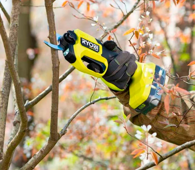 Секатор садовый аккумуляторный RYOBI RY18SCXA-120 18В 2Ач-4
