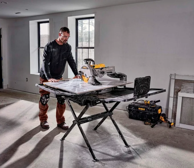 Masina electrica de taiat ceramica 1600w 610mm DEWALT D36000-9