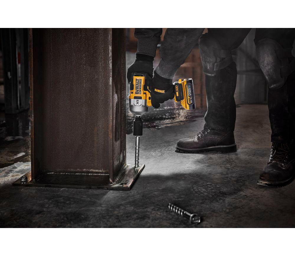 Mașină de înșurubat cu impact cu acumulator 18V (fără bat) DEWALT DCF961NT  2372Nm photo 6