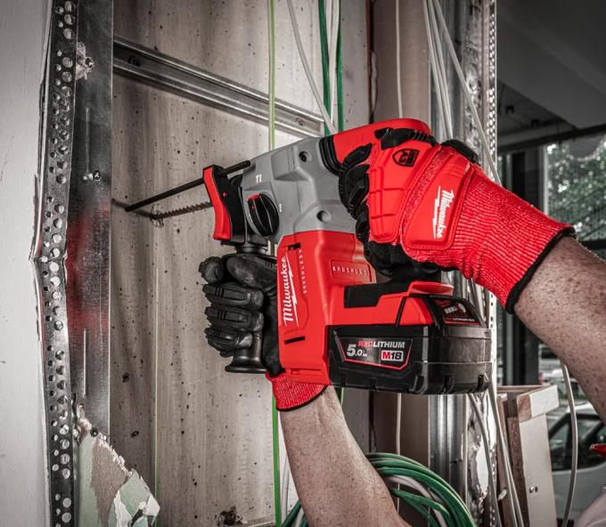 Ciocan rotopercutor cu acumulator (fără bat) MILWAUKEE M18 BLH-0  2.3J 18V-5