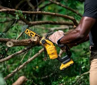 Цепная пила аккумуляторная (без АКБ) DEWALT DCMPS520N 200мм 18В-5