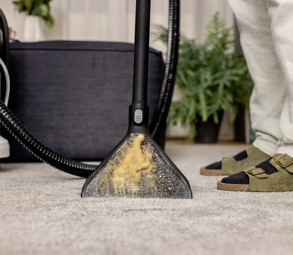 Aspirator сu curățarea umedă KARCHER SE 4 Plus 1000w 210mbar 4/4L photo 0
