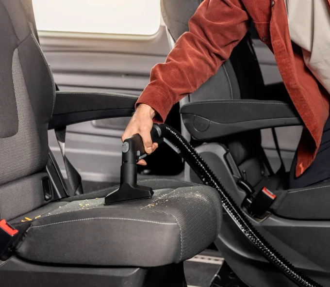 Пылесос моющий KARCHER SE 4 Plus 1000вт 210мбар 4/4л-9