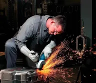 Угловая шлифмашина BOSCH GWS1000 1000вт 125мм-4