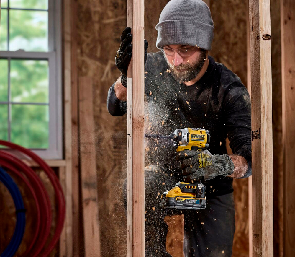 Șurubelnița cu acumulator сu impact DEWALT DCF860E2T-QW 18V 1.7Ah photo 4