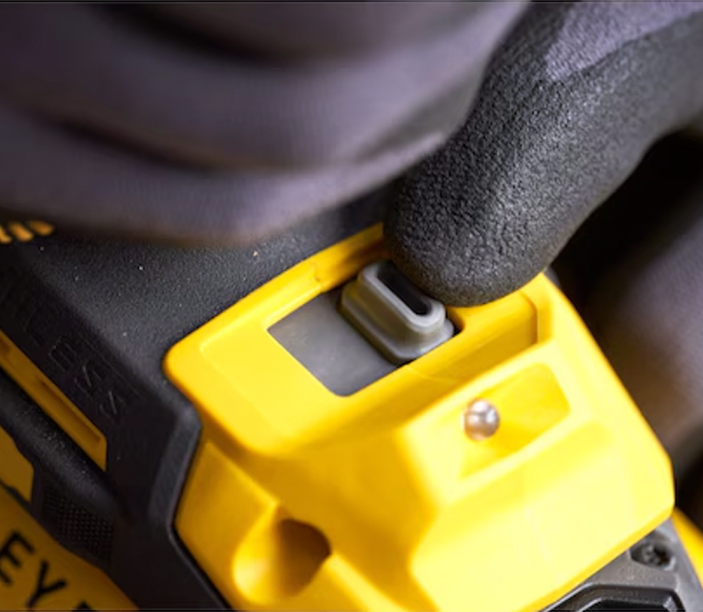 Mașină de înșurubat cu impact cu acumulator STANLEY SFMCF940M1-QW  949Nm photo 4