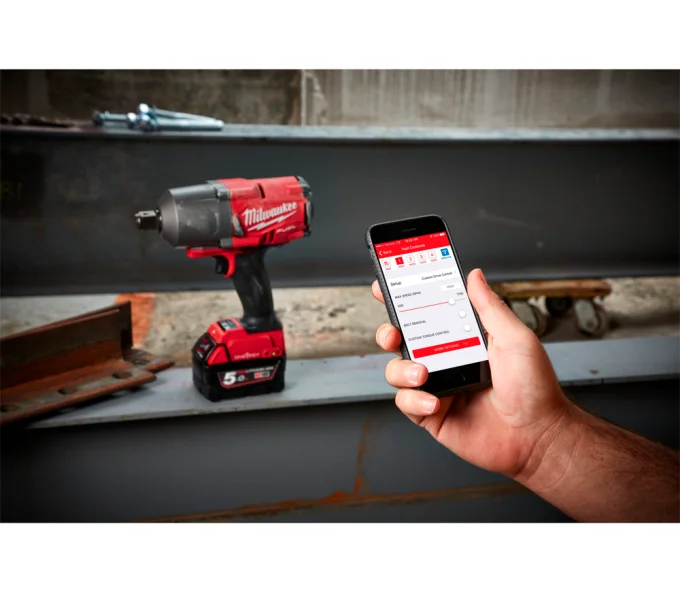 Гайковерт аккумуляторный 18V 2x5Ah MILWAUKEE M18 ONEFHIWF34-502X 2034Нм-3