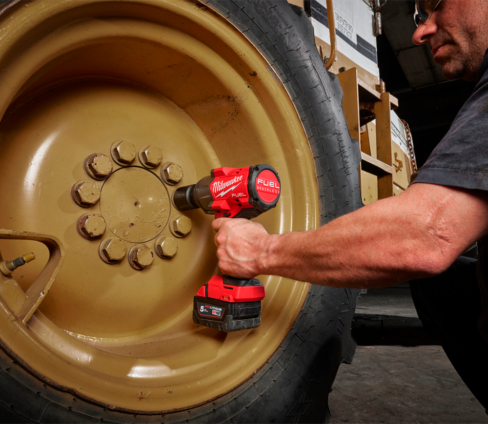 Mașină de înșurubat cu impact cu acumulator (fără bat) 18V MILWAUKEE M18 FHIW2F12-0 2034Nm photo 6
