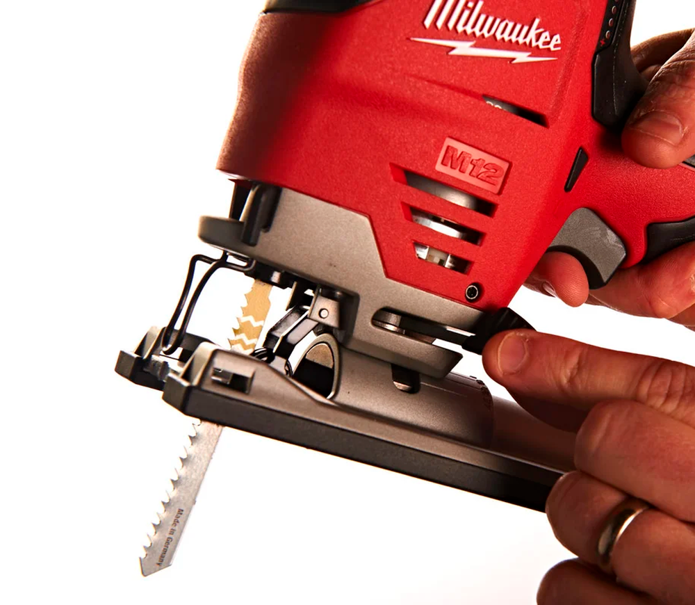 Fierăstrău pendular cu acumulator (fără bat) MILWAUKEE M12 JS-0 12V photo 2