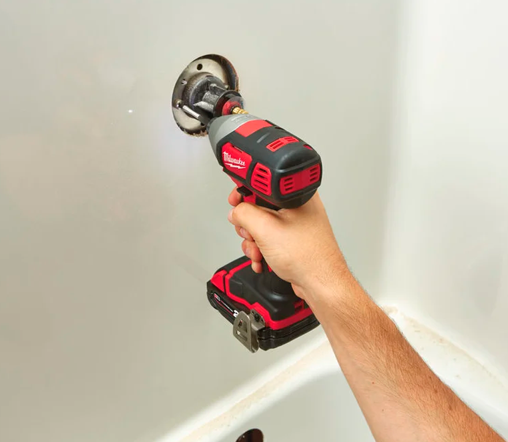 Șurubelnița cu acumulator сu impact (fără bat.) MILWAUKEE M18 BID-0 18V photo 3