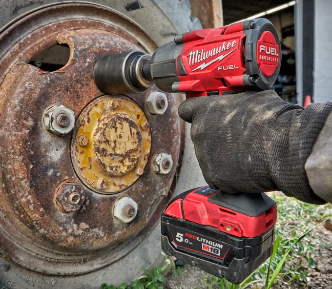 Гайковерт аккумуляторный (без АКБ) 18В MILWAUKEE M18 FMTIW2F12-0 881Нм-7