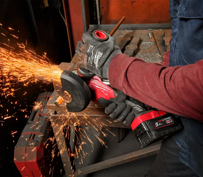 Угловая шлифмашина аккумуляторная (без АКБ) MILWAUKEE M18 FSAG125X-0X 125мм 18В-8